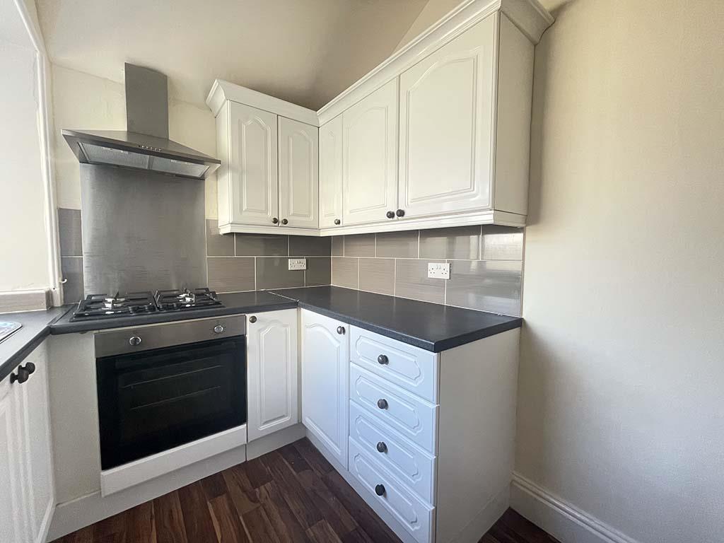 2 bedroom terraced house Let Agreed in Barnoldswick - Kitchen